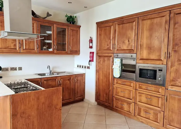 Apartment Seaview 2 Bedroom Ap. In Spinola *